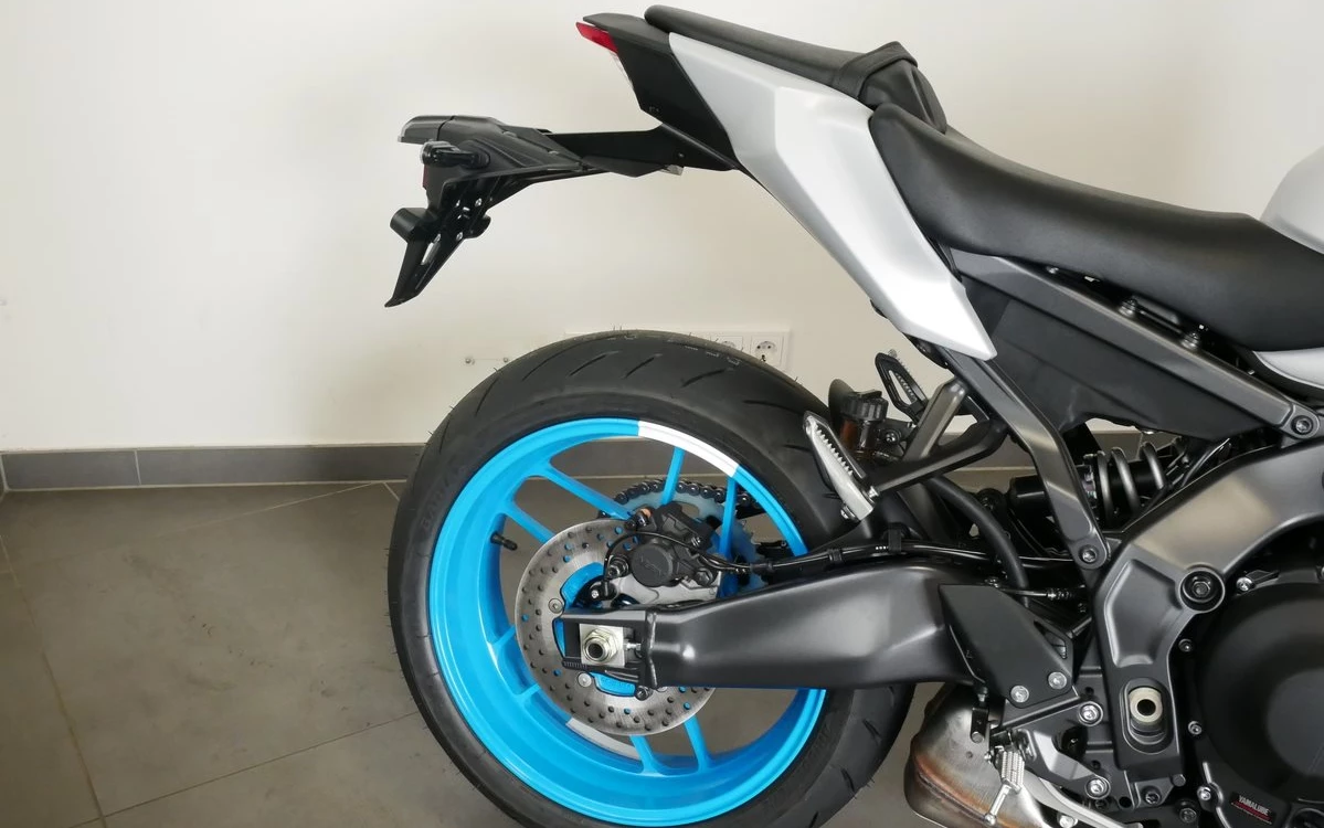 Zum Vergrößern bitte anklicken! Angebot Yamaha MT-09 Y-AMT