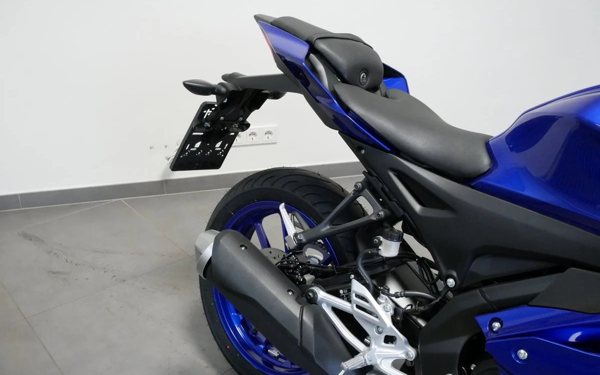 Zum Vergrößern bitte anklicken! Angebot Yamaha R125