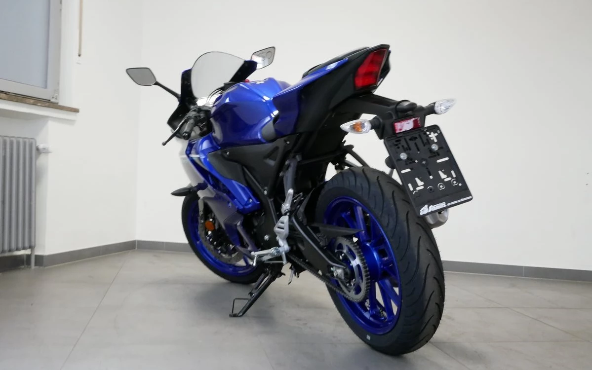 Zum Vergrößern bitte anklicken! Angebot Yamaha R125
