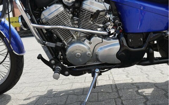 Gebrauchtmotorrad Honda VT 600 C Shadow - Bild 10