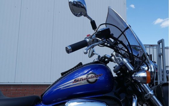 Gebrauchtmotorrad Honda VT 600 C Shadow - Bild 5