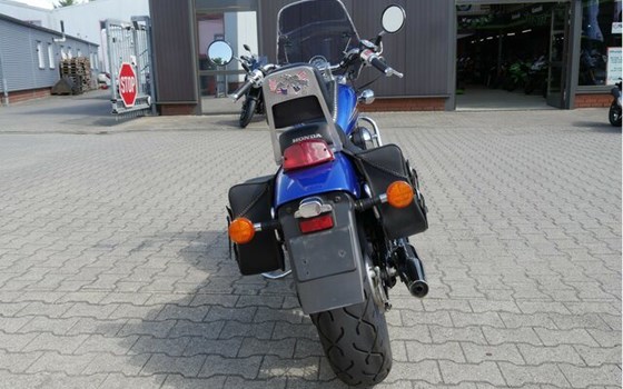 Gebrauchtmotorrad Honda VT 600 C Shadow - Bild 8