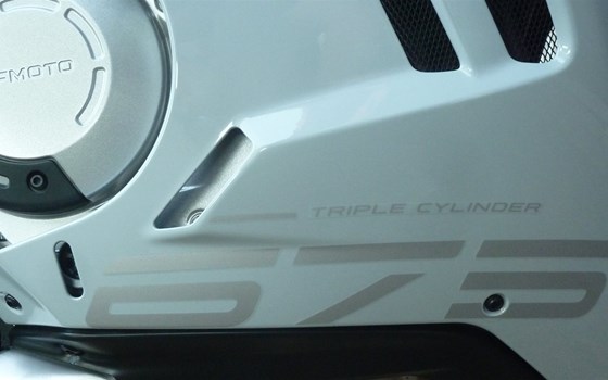 Neufahrzeug CFMOTO 675SR-R - Bild 15