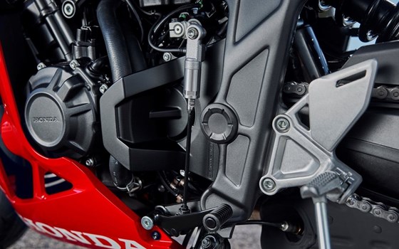 Neufahrzeug Honda CBR650R E-Clutch - Bild 4