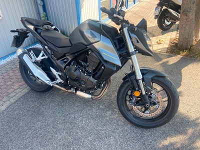 CB750 Hornet