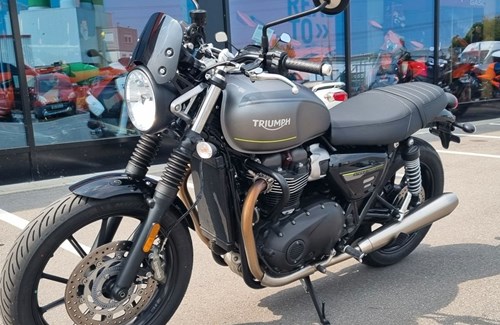 Gebrauchtmotorrad Triumph Speed Twin 900