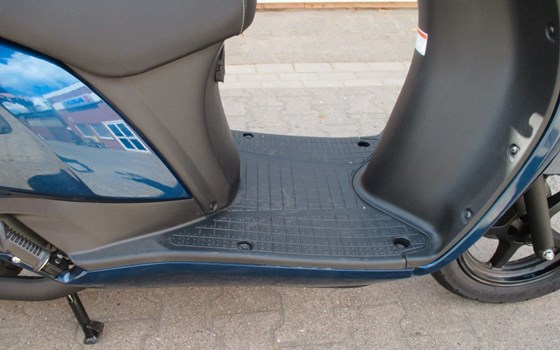 Gebrauchtmotorrad Suzuki Address 125 - Bild 12