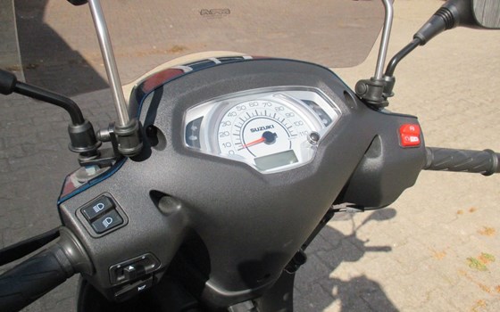 Gebrauchtmotorrad Suzuki Address 125 - Bild 9