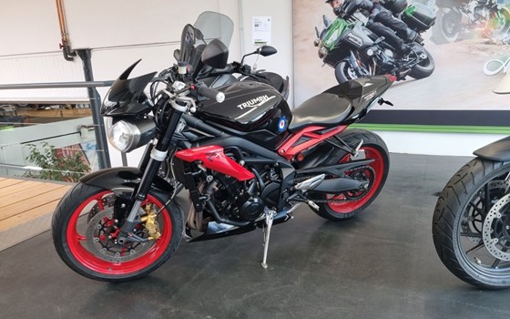 Gebrauchtmotorrad Triumph Street Triple - Bild 1