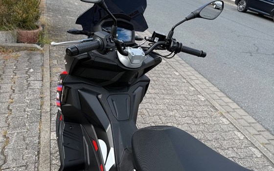 Neufahrzeug Aprilia SR GT Replica 125 - Bild 10