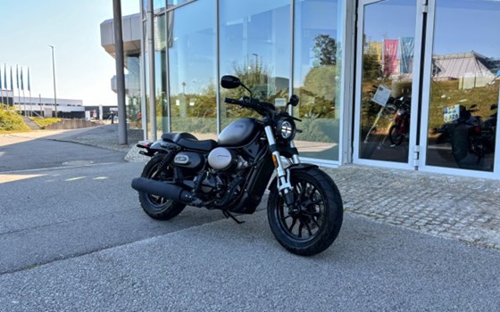 Gebrauchtmotorrad Hyosung GV 300i S Aquila EVO ABS - Bild 2