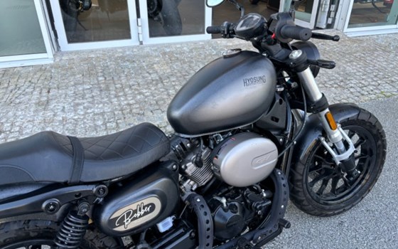 Gebrauchtmotorrad Hyosung GV 300i S Aquila EVO ABS - Bild 6