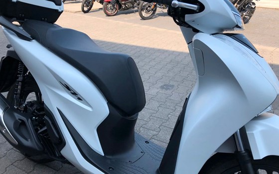 Gebrauchtmotorrad Honda SH125i - Bild 11