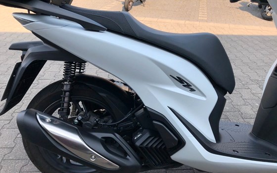 Gebrauchtmotorrad Honda SH125i - Bild 12