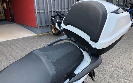 Gebrauchtmotorrad Honda SH125i - Bild 6