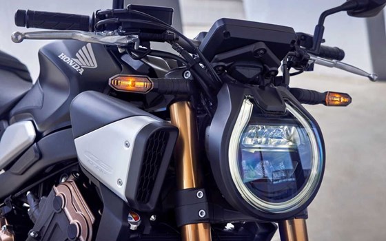 Neufahrzeug Honda CB650R E-Clutch - Bild 13