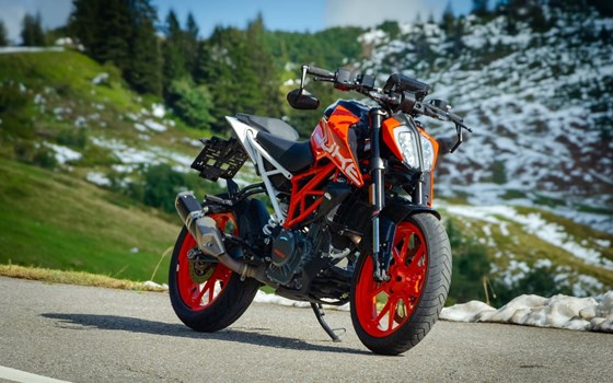 Gebrauchtmotorrad KTM 390 Duke - Bild 1