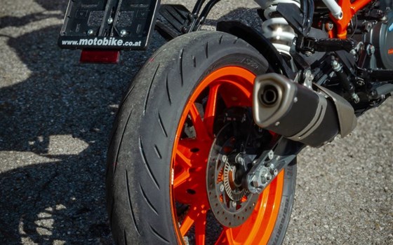 Gebrauchtmotorrad KTM 390 Duke - Bild 2 Gebrauchtmotorrad KTM 390 Duke - Bild 2