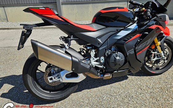 Gebrauchtmotorrad Aprilia RSV 4 Factory - Bild 8 Gebrauchtmotorrad Aprilia RSV 4 Factory - Bild 8