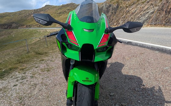 Gebrauchtmotorrad Kawasaki Ninja ZX-10R - Bild 3 Gebrauchtmotorrad Kawasaki Ninja ZX-10R - Bild 3