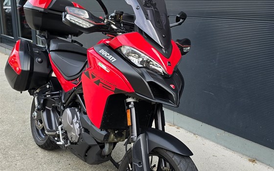 Gebrauchtmotorrad Ducati Multistrada V2 - Bild 2 Gebrauchtmotorrad Ducati Multistrada V2 - Bild 2