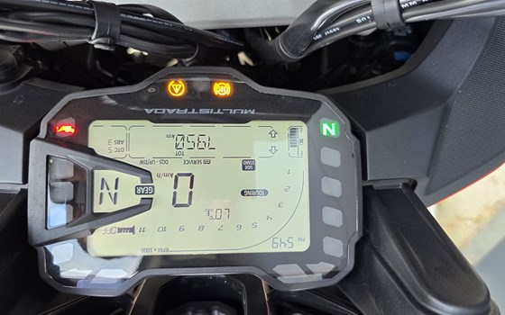 Gebrauchtmotorrad Ducati Multistrada V2 - Bild 3 Gebrauchtmotorrad Ducati Multistrada V2 - Bild 3