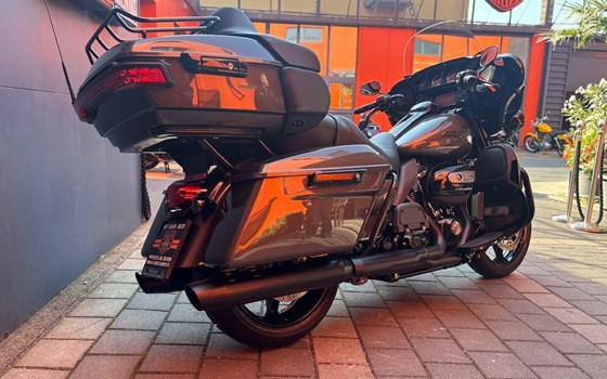 Gebrauchtmotorrad Harley-Davidson Touring Electra Glide Ultra Limited FLHTK - Bild 3 Gebrauchtmotorrad Harley-Davidson Touring Electra Glide Ultra Limited FLHTK - Bild 3
