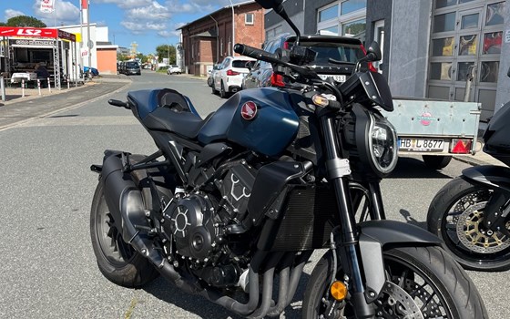 Gebrauchtmotorrad Honda CB 1000 R - Bild 3