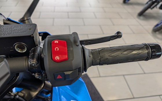 Neufahrzeug Suzuki GSX-8R - Bild 11