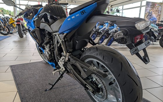 Neufahrzeug Suzuki GSX-8R - Bild 8