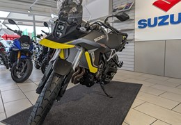 Neumotorrad Suzuki V-Strom 800
