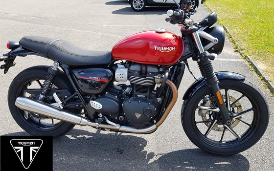 Gebrauchtmotorrad Triumph Street Twin - Bild 1