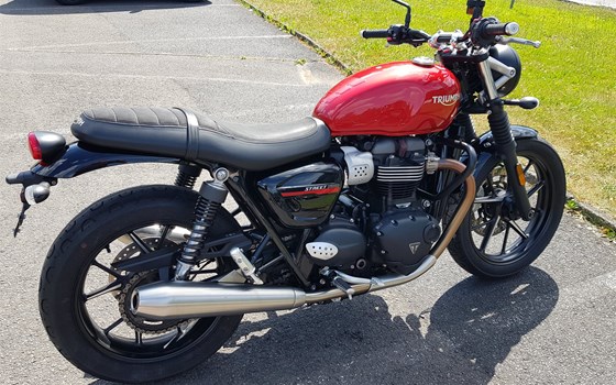 Gebrauchtmotorrad Triumph Street Twin - Bild 6