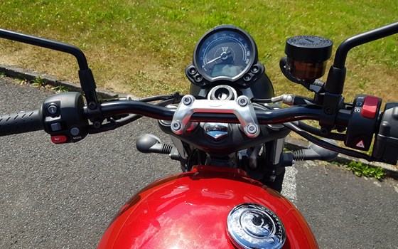 Gebrauchtmotorrad Triumph Street Twin - Bild 8