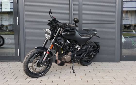 Gebrauchtmotorrad Husqvarna Svartpilen 125 - Bild 3