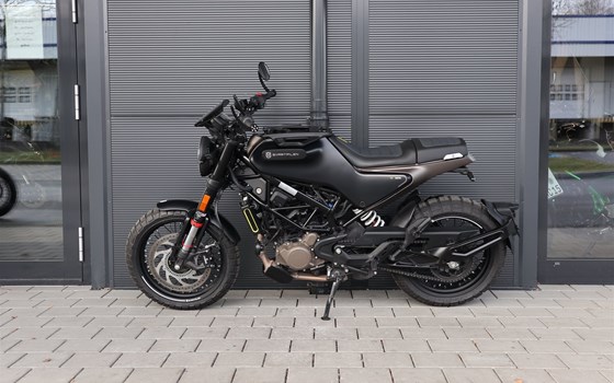 Gebrauchtmotorrad Husqvarna Svartpilen 125 - Bild 4