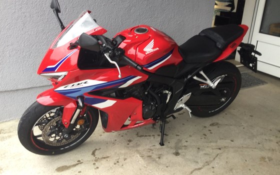 Gebrauchtmotorrad Honda CBR650R E-Clutch - Bild 3 Gebrauchtmotorrad Honda CBR650R E-Clutch - Bild 3