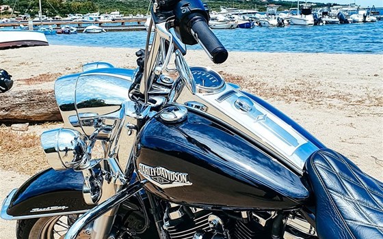 Gebrauchtmotorrad Harley-Davidson Road King Classic FLHRC - Bild 4 Gebrauchtmotorrad Harley-Davidson Road King Classic FLHRC - Bild 4