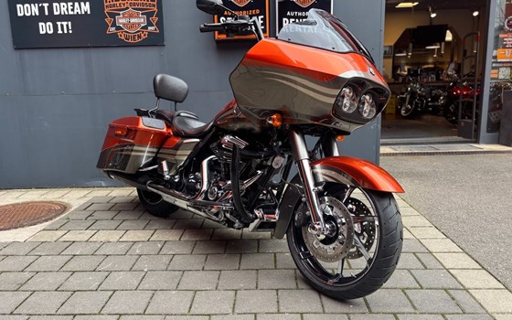 Gebrauchtmotorrad Harley-Davidson CVO Road Glide FLTRXSE - Bild 1 Gebrauchtmotorrad Harley-Davidson CVO Road Glide FLTRXSE - Bild 1