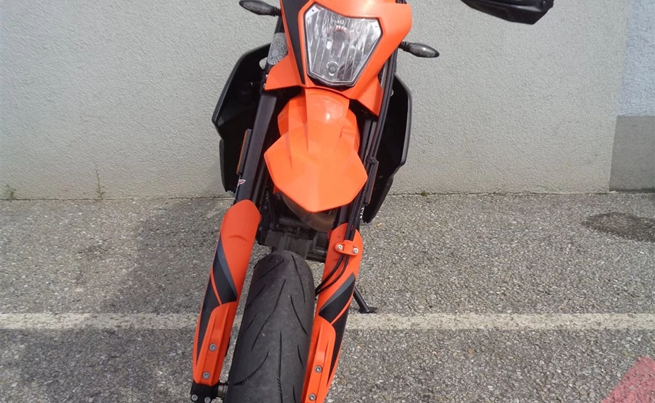 Angebot KTM 690 SMC R Bild 3: Angebot KTM 690 SMC R