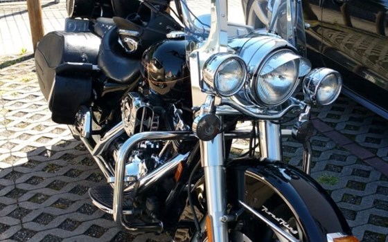 Gebrauchtmotorrad Harley-Davidson Road King Classic FLHRC - Bild 1