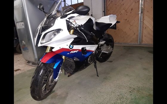 Gebrauchtmotorrad BMW S 1000 RR - Bild 1 Gebrauchtmotorrad BMW S 1000 RR - Bild 1