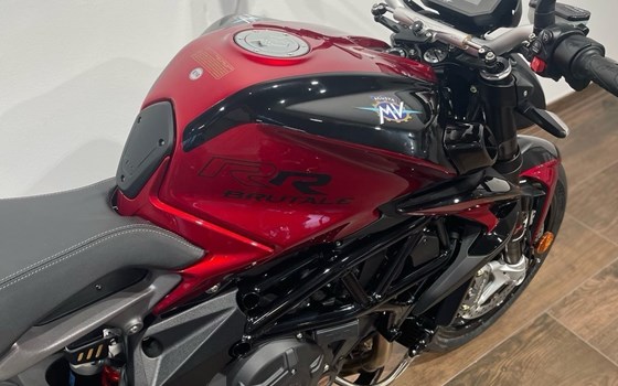 Gebrauchtmotorrad MV Agusta Brutale 800 RR - Bild 7 Gebrauchtmotorrad MV Agusta Brutale 800 RR - Bild 7