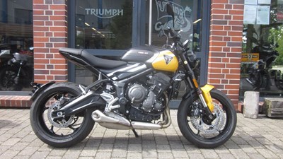 Trident 660