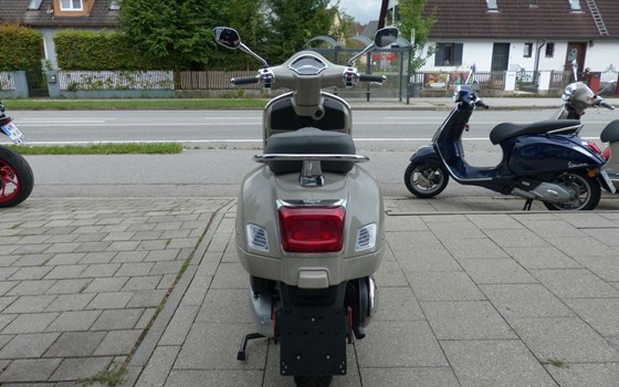 Neufahrzeug Vespa GTS 300 - Bild 10
