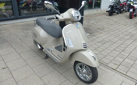 Neufahrzeug Vespa GTS 300 - Bild 15