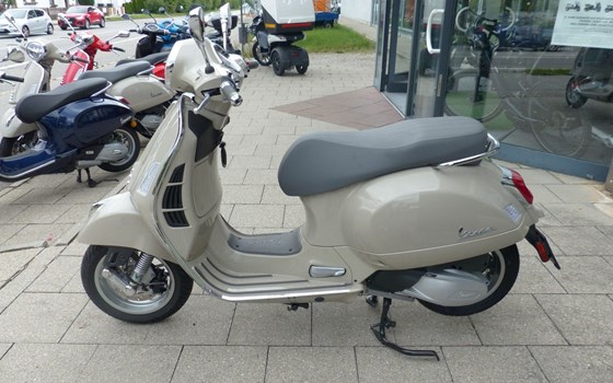 Neufahrzeug Vespa GTS 300 - Bild 5