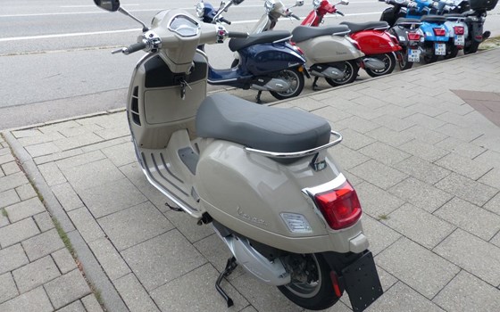 Neufahrzeug Vespa GTS 300 - Bild 7