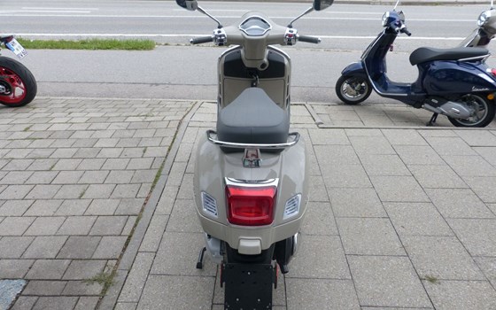 Neufahrzeug Vespa GTS 300 - Bild 9