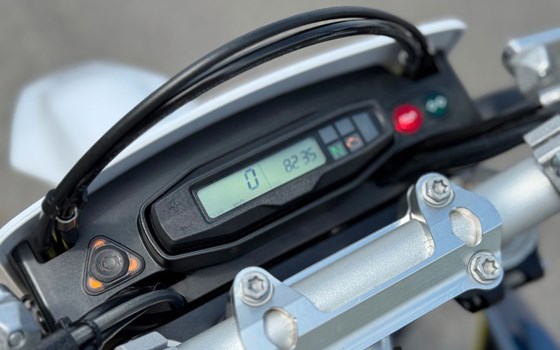 Gebrauchtmotorrad Husqvarna 701 Enduro - Bild 16